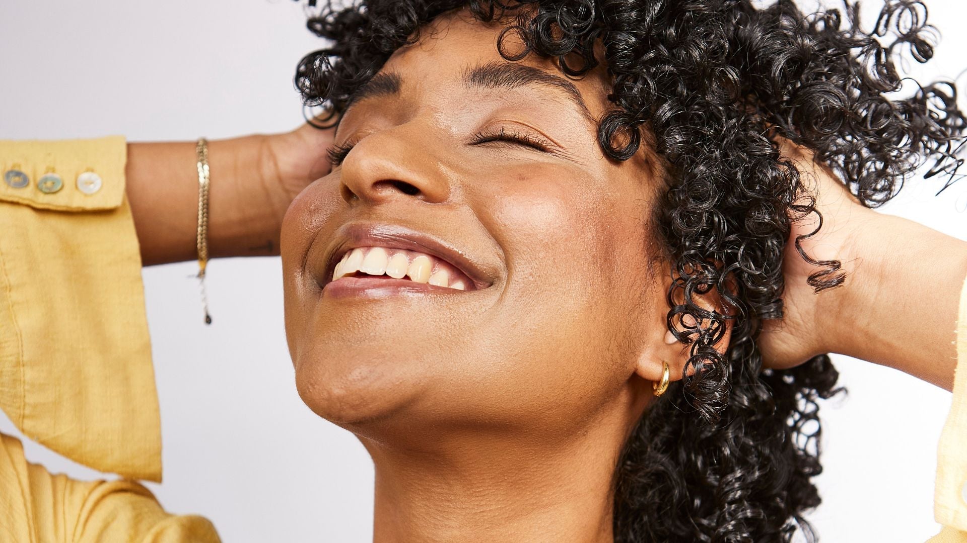 Leave-In 101: What It Does, When to Use It, and Why Your Curls Love It