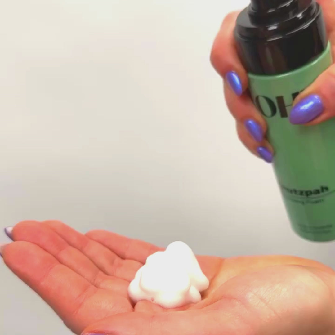 Load video: Corly hair mousse being pumped into hand